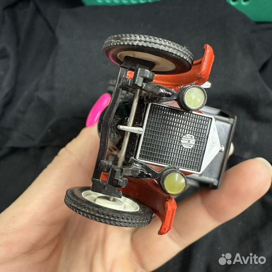 Модель моделька машина амо Ф15 бортовой 1:43