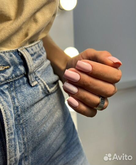 Модель на услуги марикюра