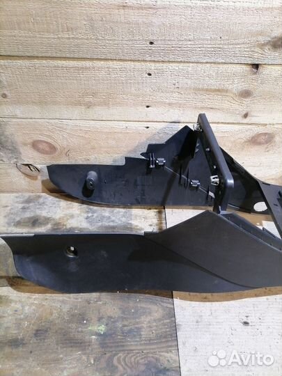 Консоль центральная Volkswagen Golf Plus