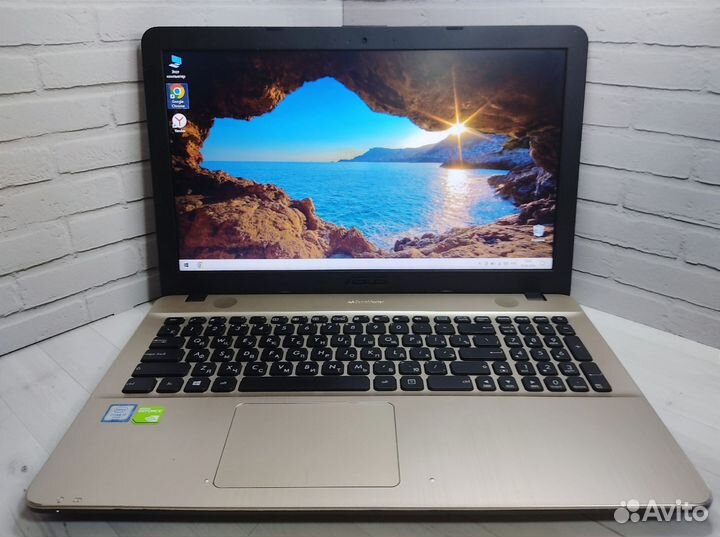 Asus R542U Intel Core i3/ 920M (2GB) 8GB/SSD 120GB