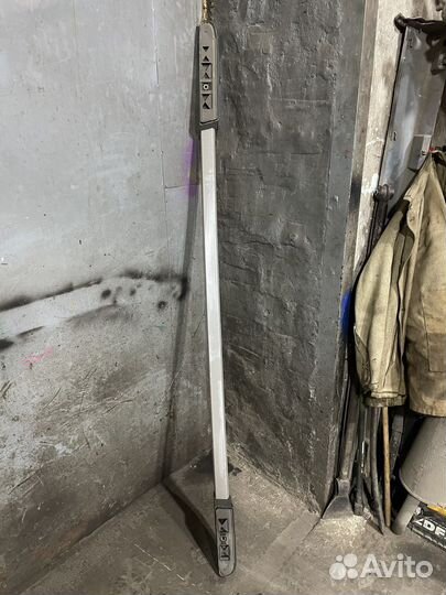 Peugeot Partnet B9 рейлинг левый на крышу