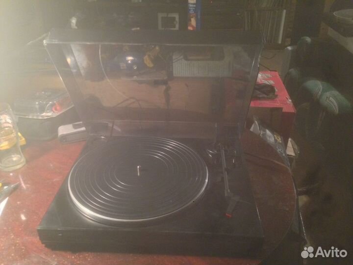 Проигрыватель винила Fisher MT-223R