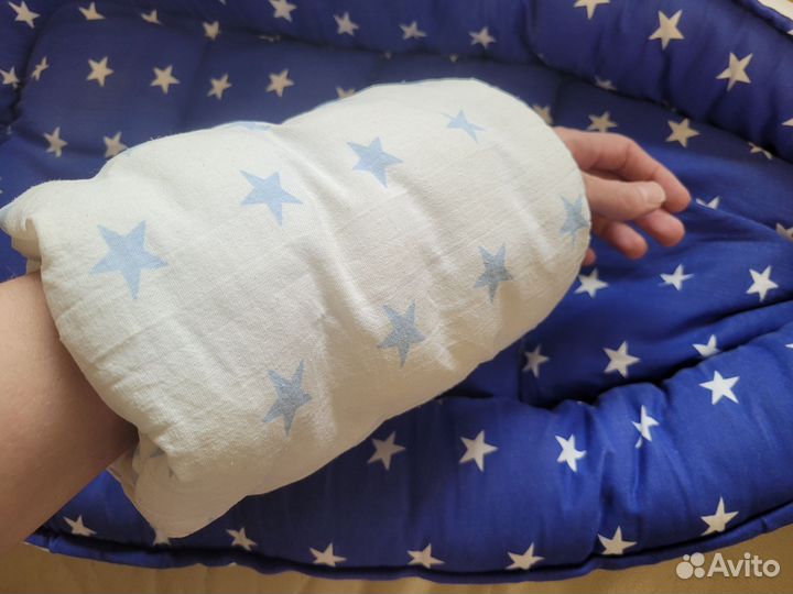 Кокон для новорожденных и подушка под голову