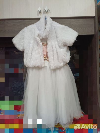 Нарядное платье