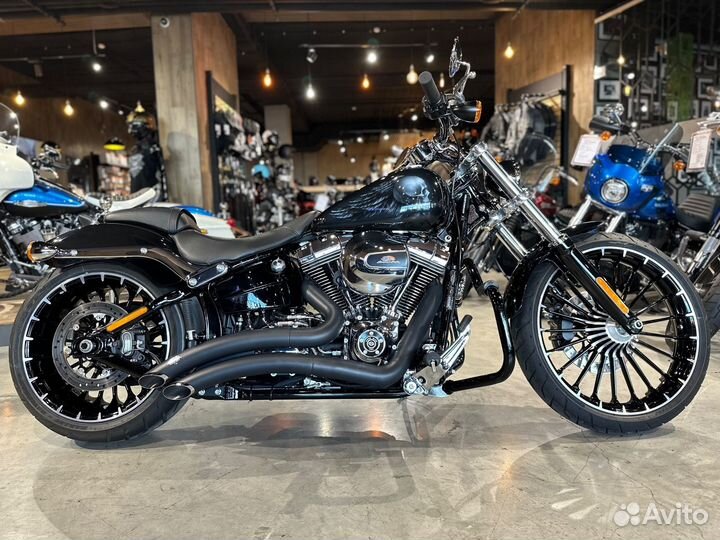 Harley-Davidson Breakout, 2017