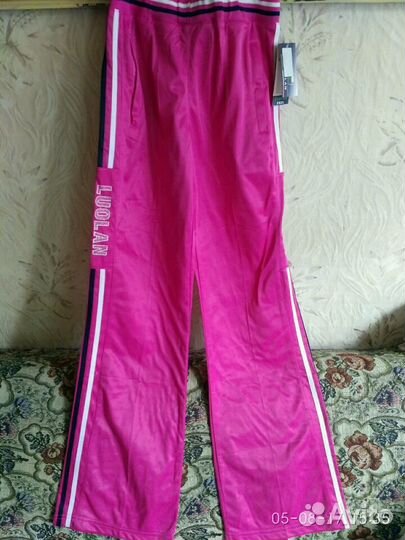 Новые спортивные штаны