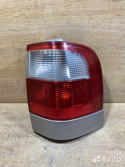Фонарь задний правый Ford Galaxy 1 рест Арт 111337
