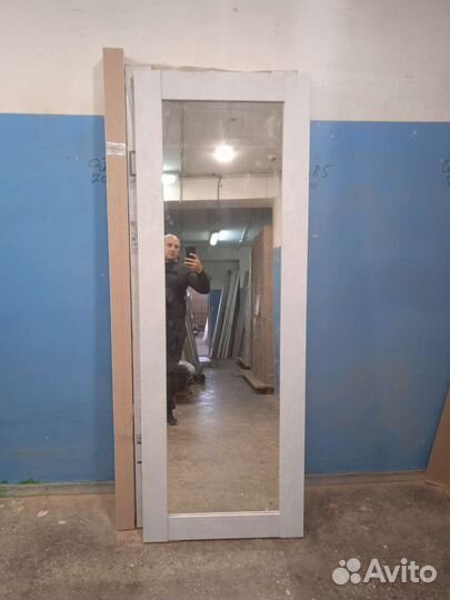 Зеркало в рамке