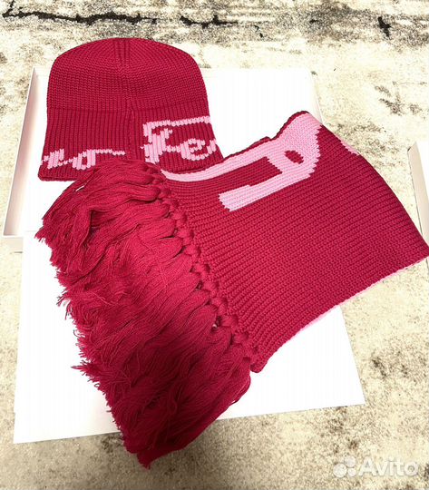 Комплект шапка и шарф оригинал Salvatore Ferragamo