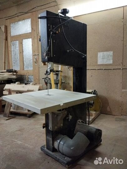 Ленточная пила DeWalt DW876