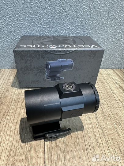 Магнифер Vector Optics Maverick-IV 3x22 Magnifier