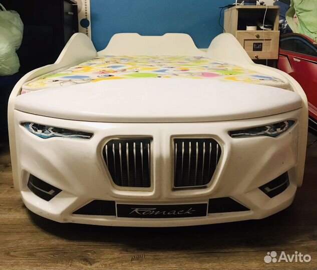 Детская кровать виде автомабиля BMW M4