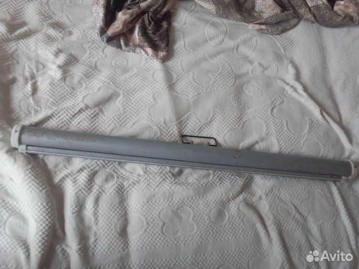 Экран настенный