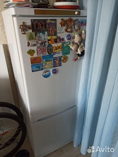 Холодильник indesit