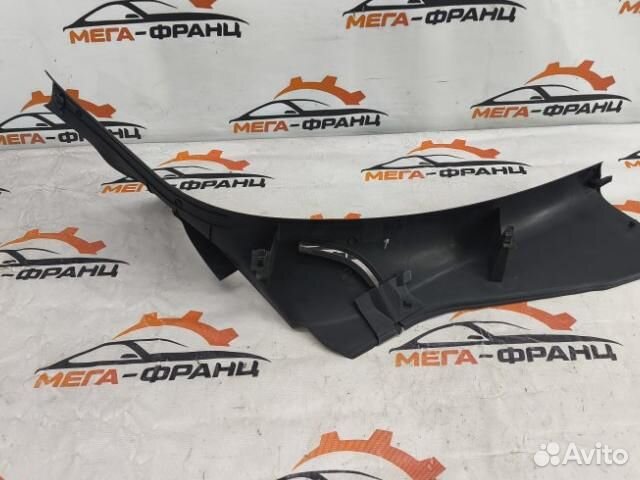 Обшивка салона задняя левая Citroen C4 хэтчбек 5FW