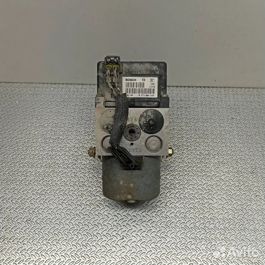 Блок абс, 583140 Toyota Yaris 2003-2005 года