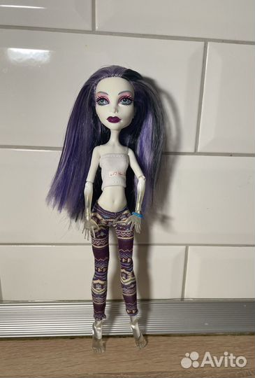 Кукла Монстер Хай Спектра Командный дух