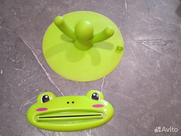 Мыльницы,подставка для губки, пробка для ванны