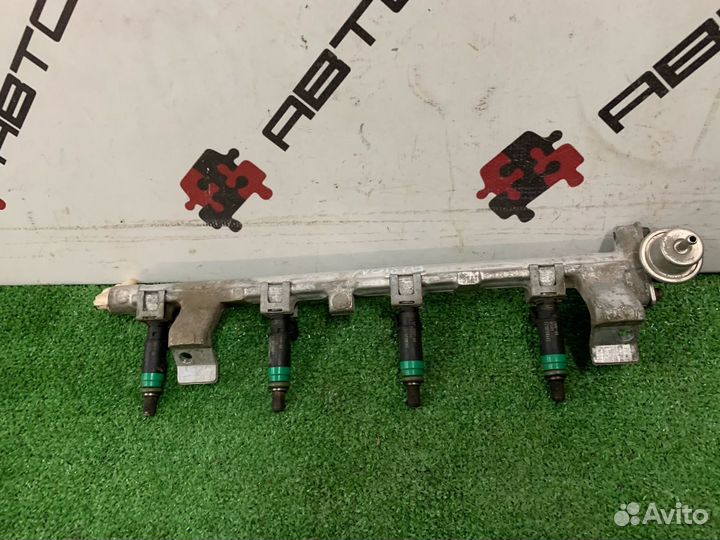 Рампа топливная с форсунками Ford Fusion 1.4 fxjb