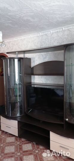 Стенка в гостиную