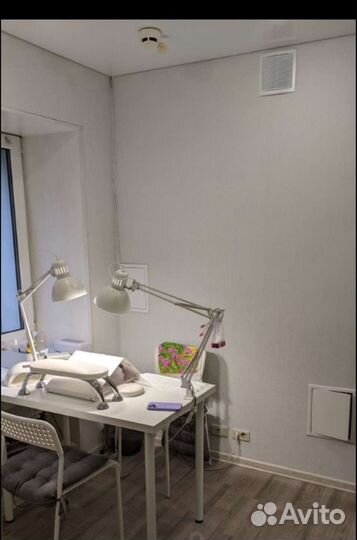 Аренда рабочего места мастера маникюра, массажиста