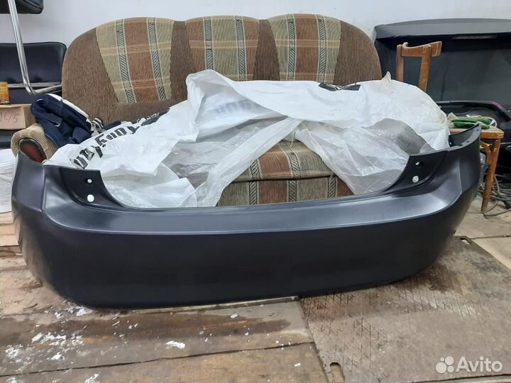 Задние дверь Toyota auris