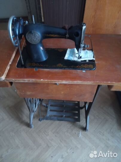 Швейная машина Подольск