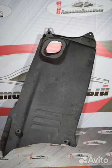 Пластиковая крышка на двс c Lexus GS450h GWS191 2G