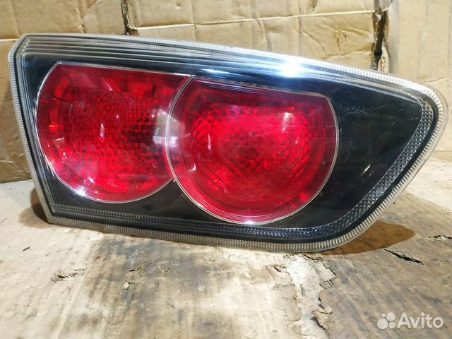 Фонарь задний левый Mitsubishi Lancer 10