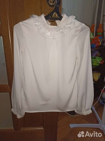 Блузки школьные 3 шт 146