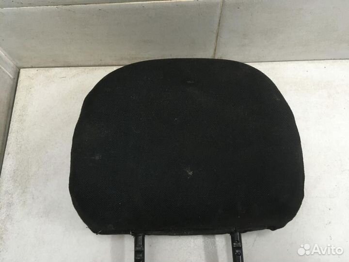 Подголовник Duster 2012