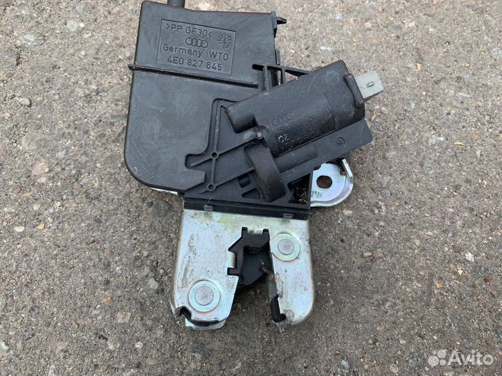 Audi a8 a6 a4 замок крышки багажника