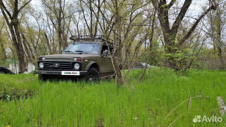 LADA 4x4 (Нива) 1.7 МТ, 2000, 100 000 км