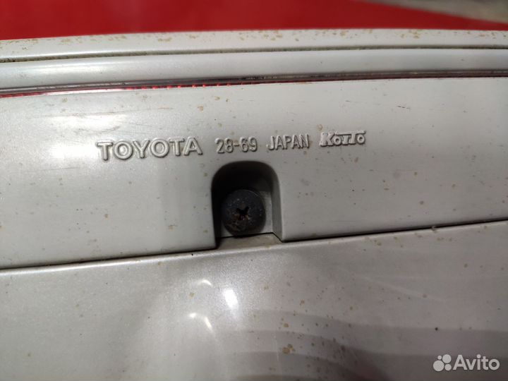 Спойлер Toyota Estima