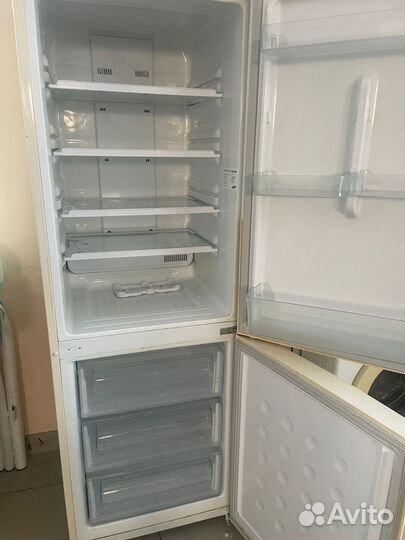 Холодильник samsung