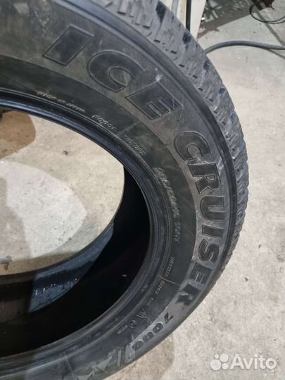 Bridgestone Ice Cruiser 7000 235/60 R16 100T