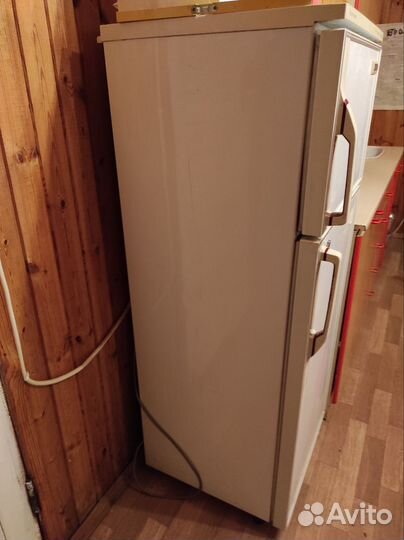 Холодильник westpoint