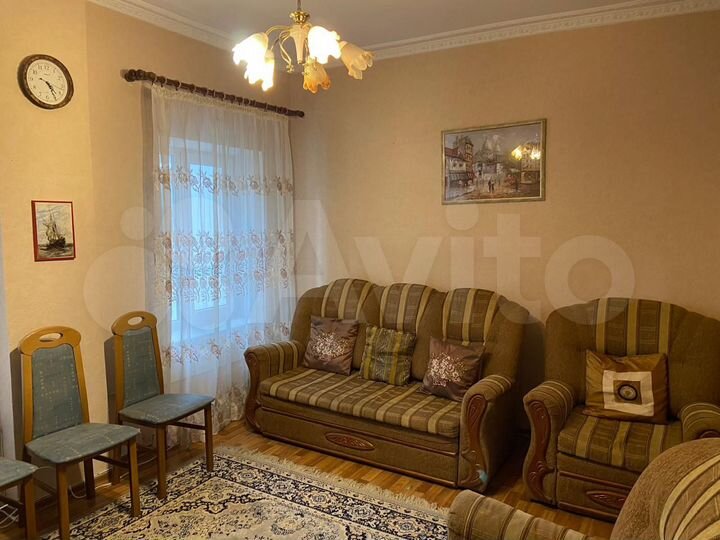 2-к. квартира, 35 м², 3/3 эт.