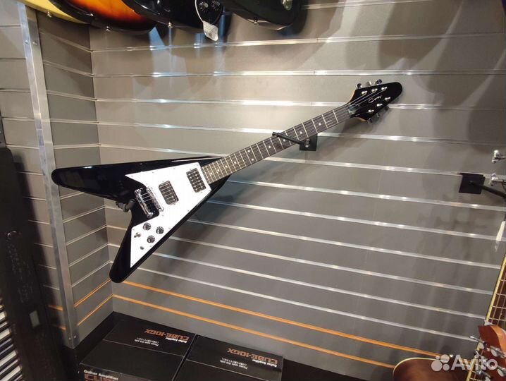 Электрогитара Caraya E235BK