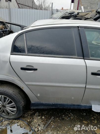 Дверь передняя задняя правая седан vectra c
