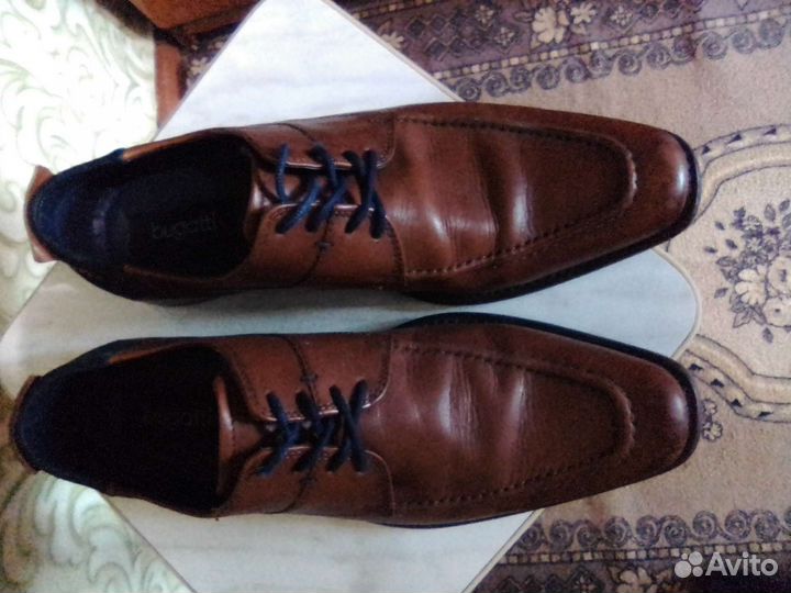 Мужские кожаные туфли от бренда bugatti 40 размер