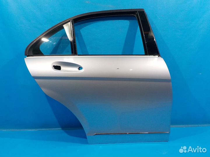 Дверь задняя правая mercedes-benz C-class (W204) 2