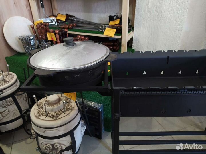 Мангал с подказанником и решеткой
