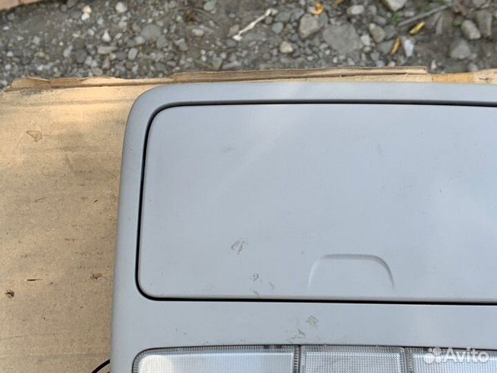 Плафон подсветки салона передний Hyundai I30