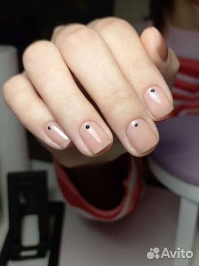 Маникюр