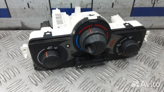 Блок управления печки и климат-контроля renault me