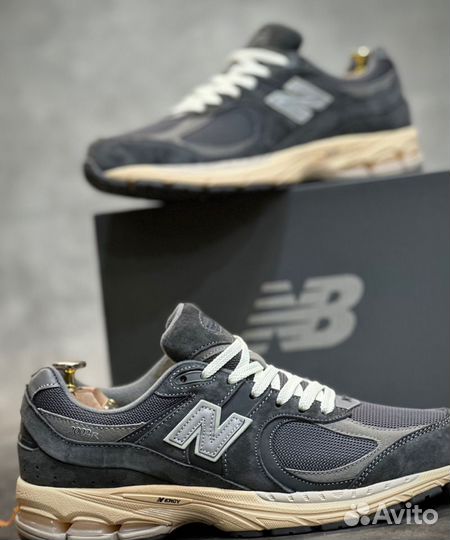 Кроссовки New Balance 2002R Phantom