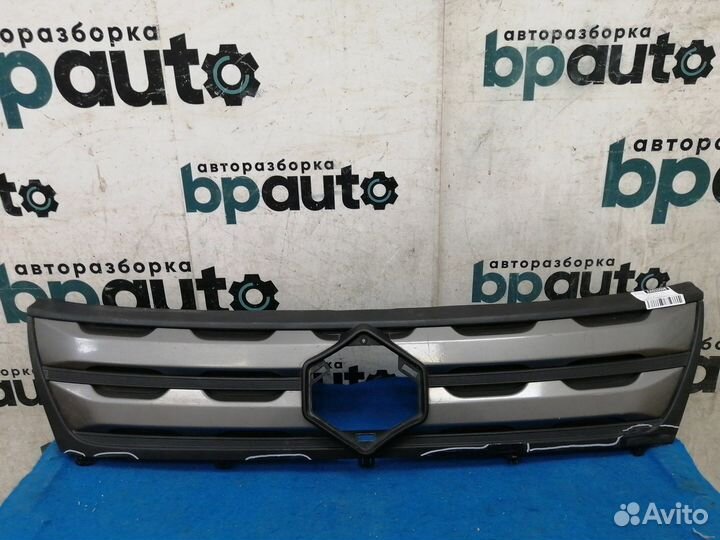 Решетка радиатора 72111-54P1 Suzuki Vitara II 2014