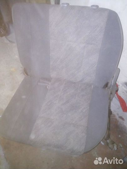 Задние сиденья боковые от лэндкрузер 100