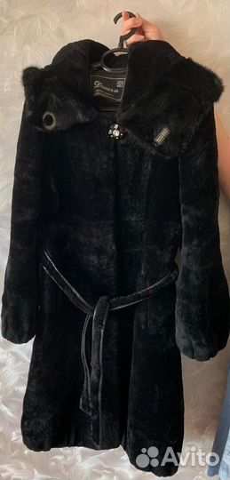 Шуба мутоновая с капюшоном 42 44